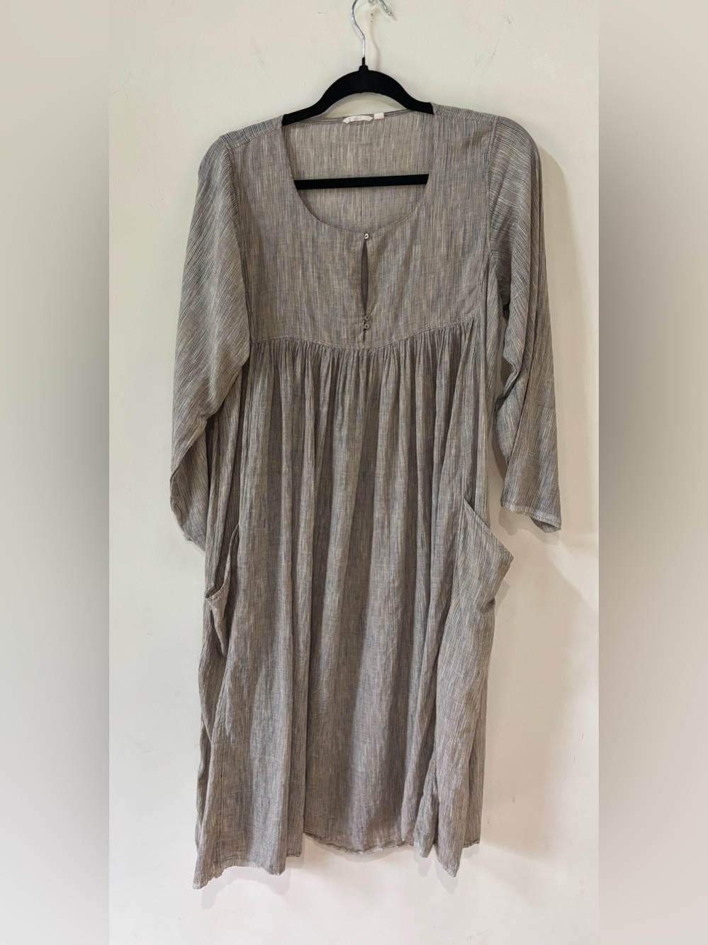 Injiri Handloomed Gray Cotton Midi Dress